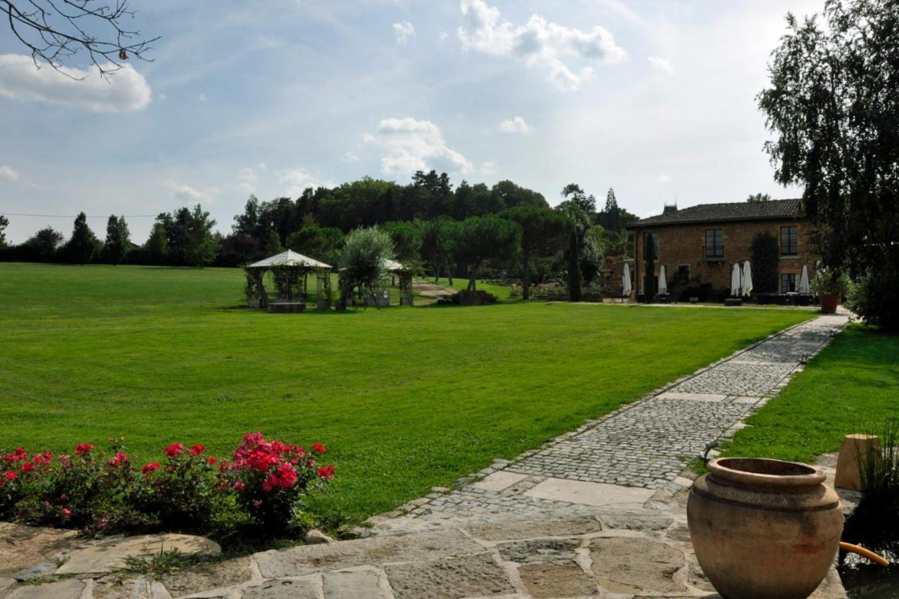 Domaine De La Ruisseliere Hotel Lacenas Luaran gambar